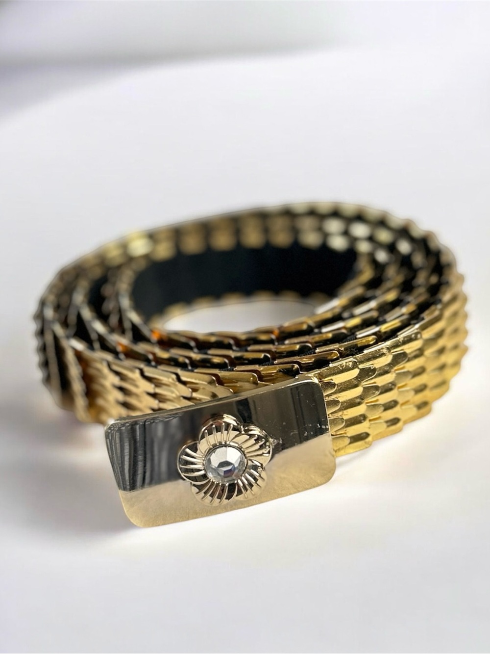 Vintage Gold Stretch Elastic Fish Scale Metal Band Belt with Decorative Buckle